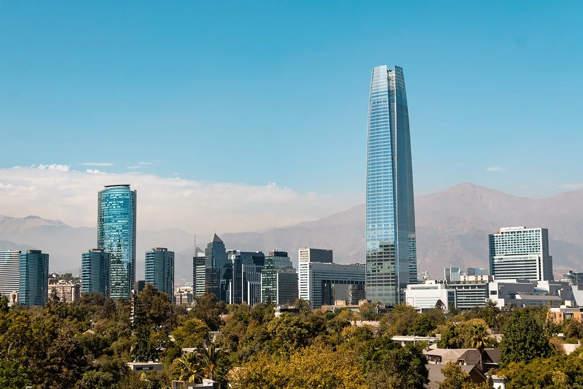 Torres corporativas de Santiago de Chile, activos típicos de un fondo de inversión inmobiliaria